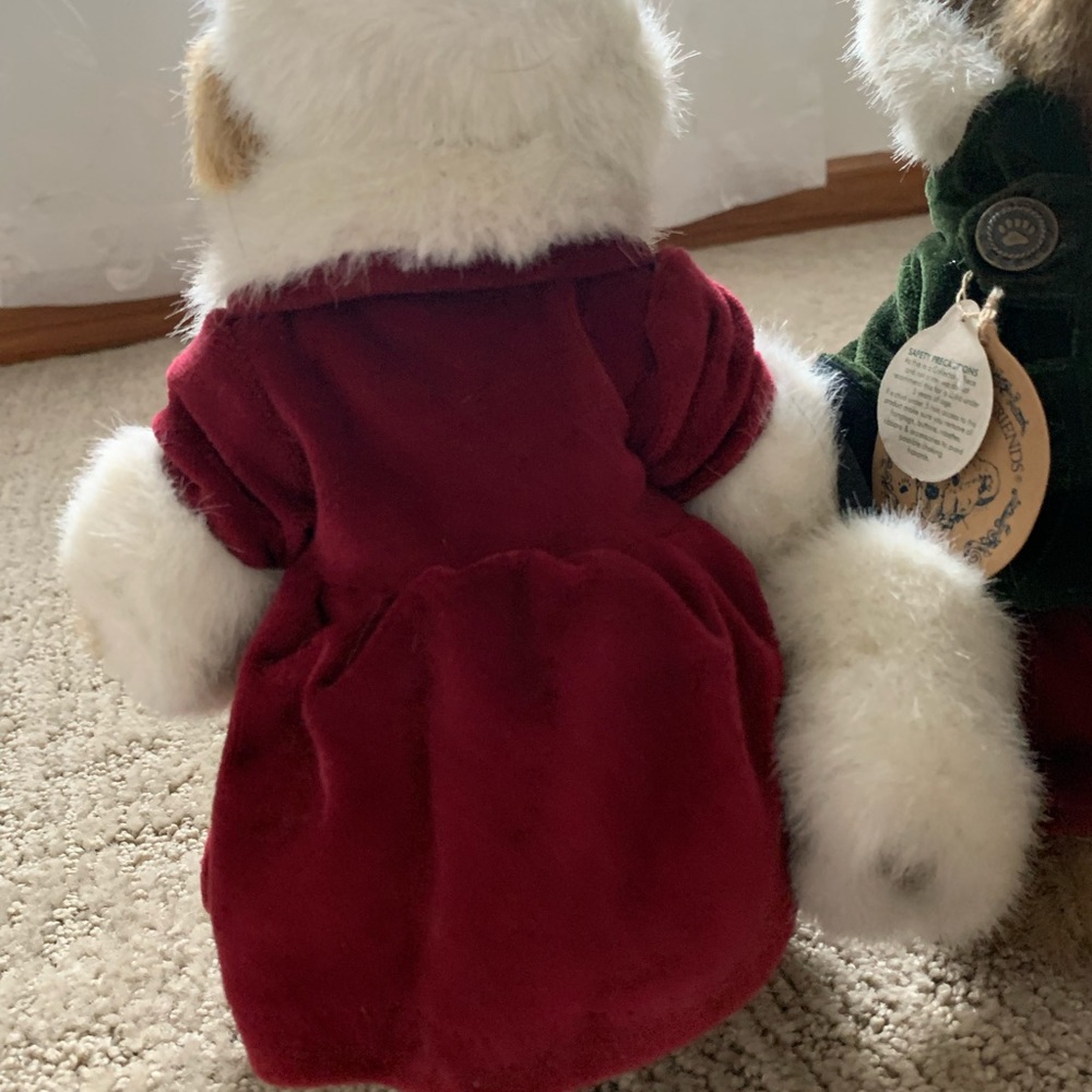 Boyds Bears Bailey and Matthew dressed for the Holidays - Picture 3 of 5